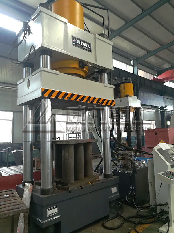 玻璃鋼垃圾桶液壓機(jī)